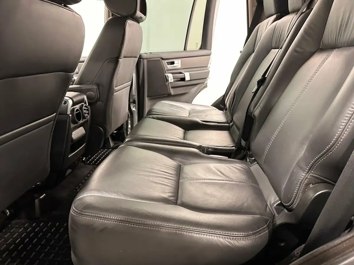 2016-land-rover-discovery-30-sd-v6-se-big-20