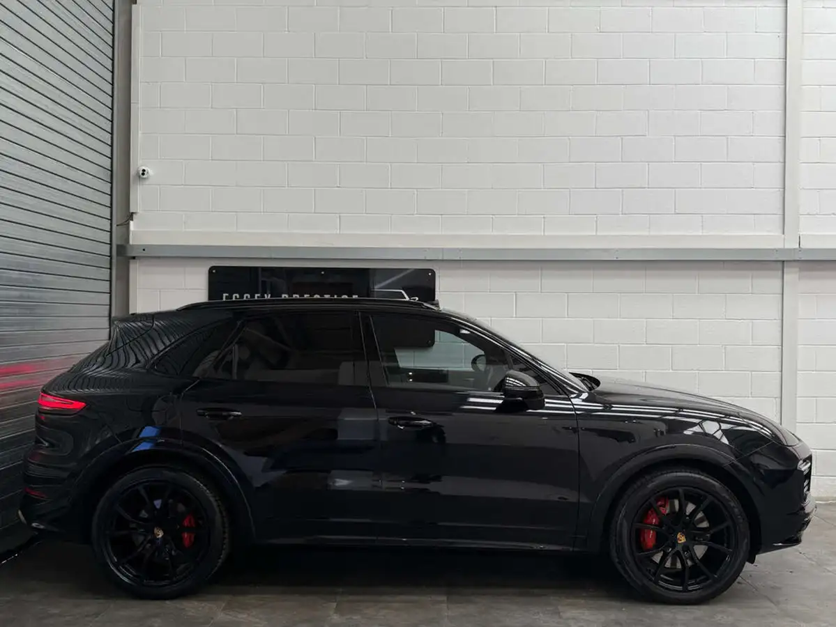 2020-porsche-cayenne-30-v6-s-big-4