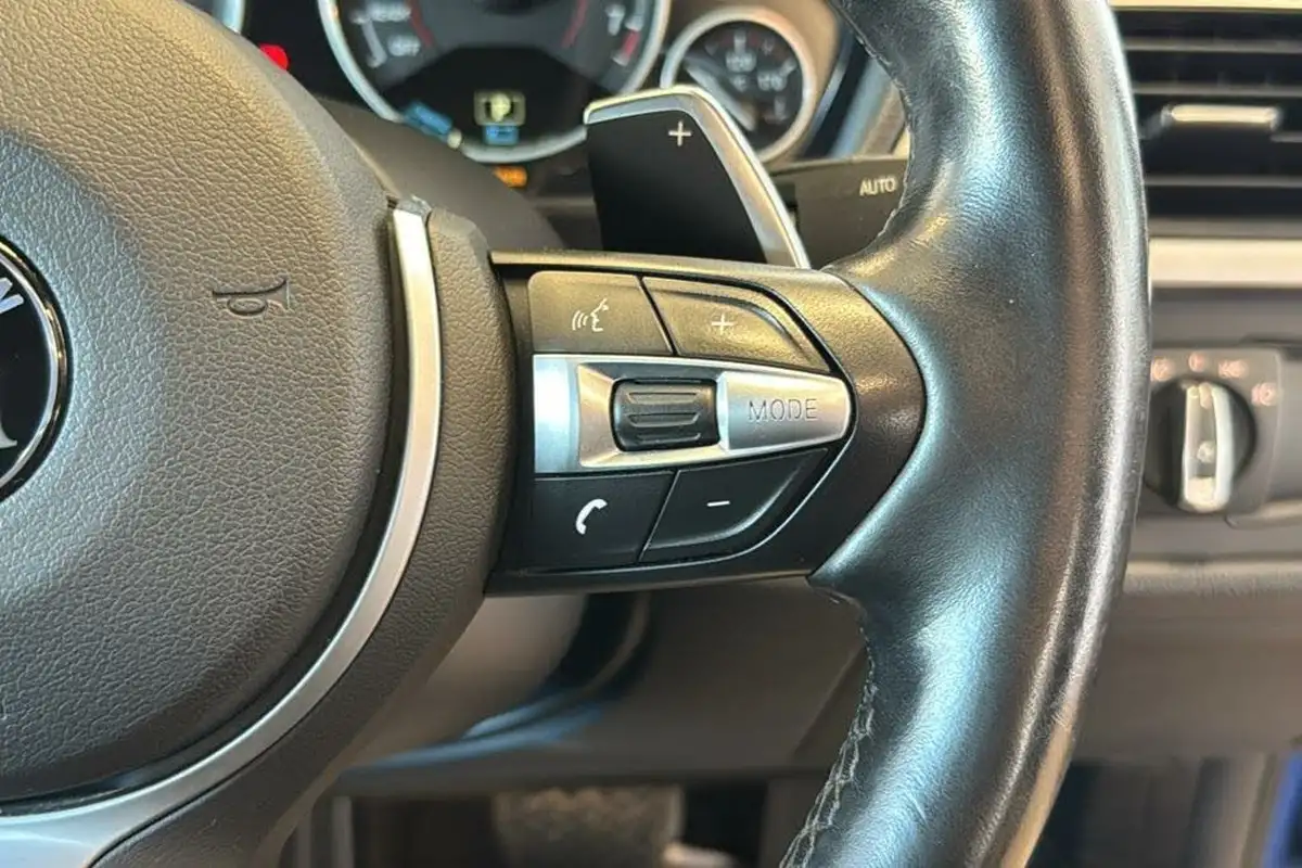 2018-bmw-3-series-20-330e-m-sport-big-21