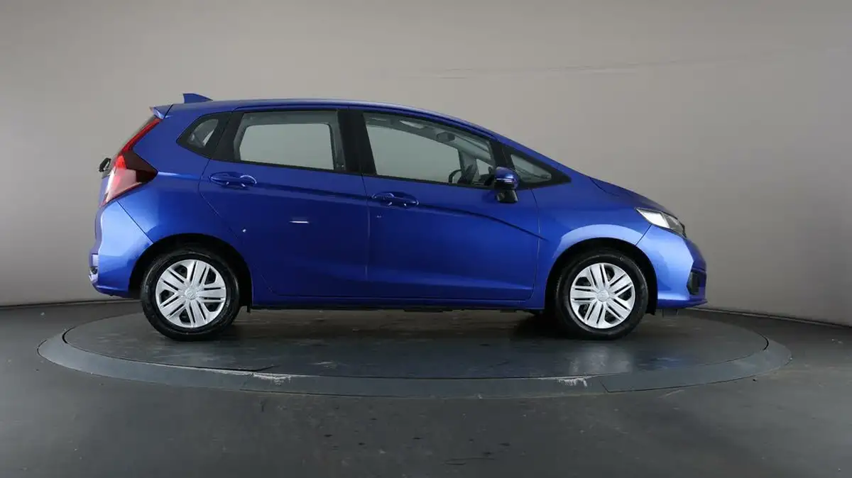 2019-honda-jazz-13-i-vtec-s-big-59
