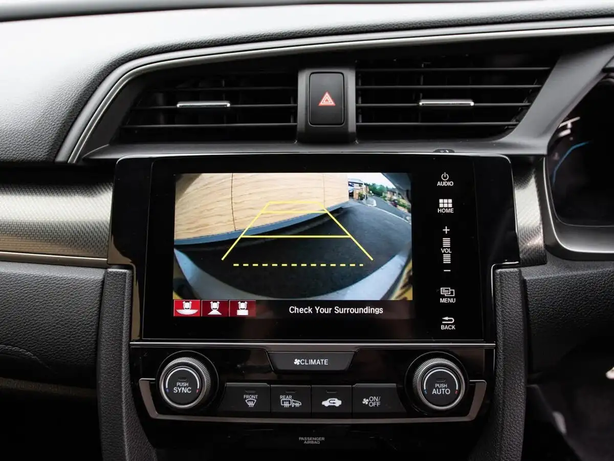 2019-honda-civic-10-vtec-turbo-sr-hatchback-5d-big-29