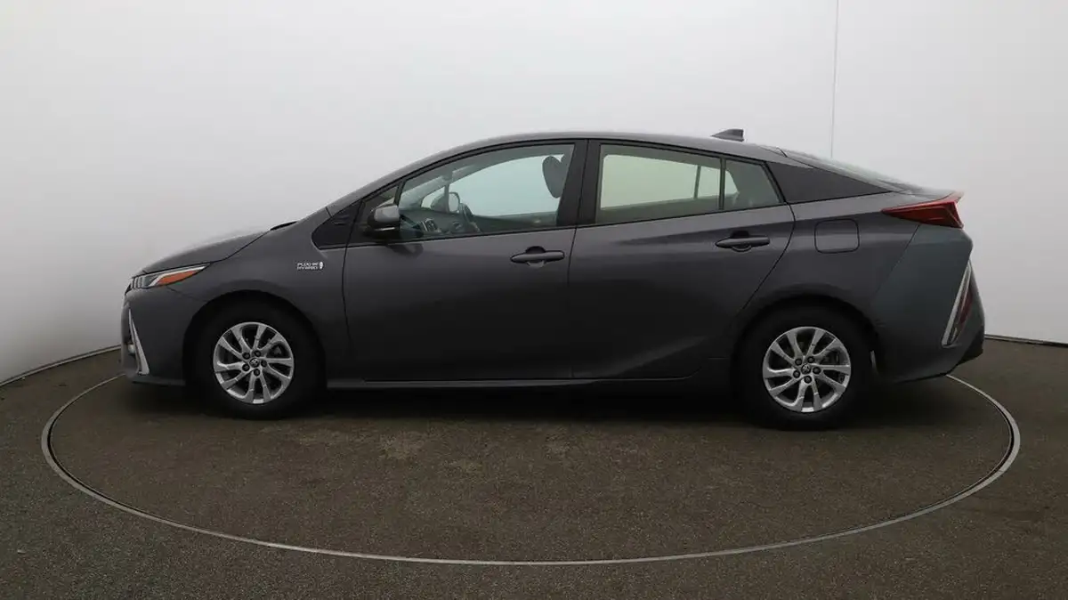 2017-toyota-prius-18-vvt-i-excel-plug-in-big-63