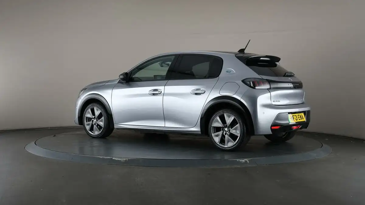 2021-peugeot-208-e-gt-50kwh-big-75