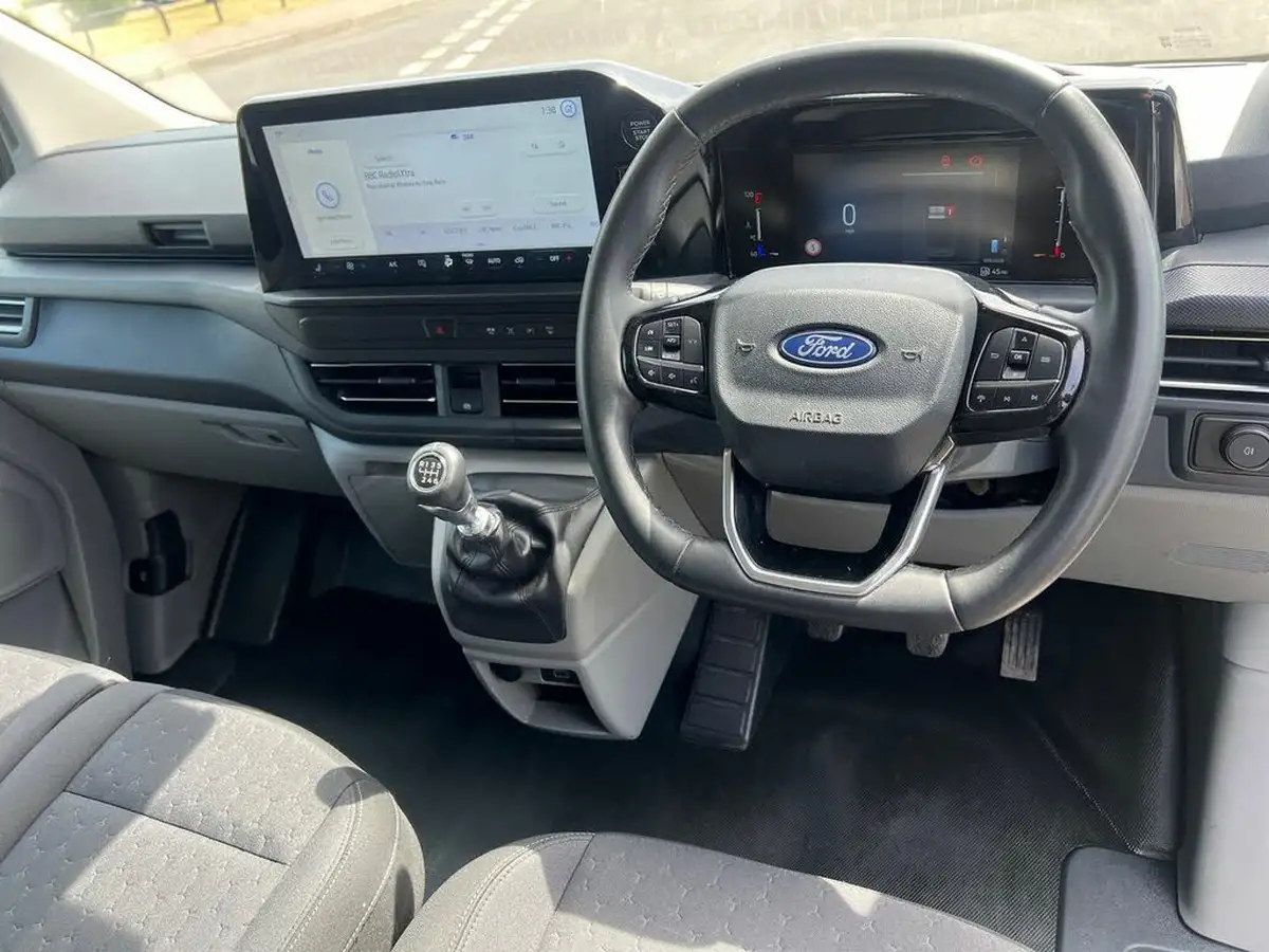 2024-ford-transit-custom-20tdci-280-l1h1-limited-136pseu6e-panel-van-1996cc-big-16