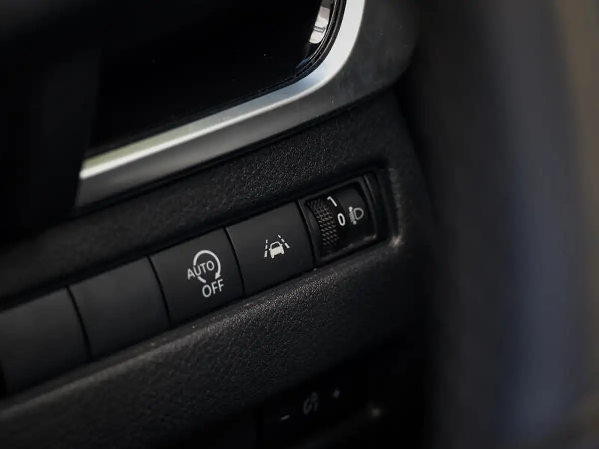 2022-nissan-qashqai-13-dig-t-n-connecta-140ps-big-18