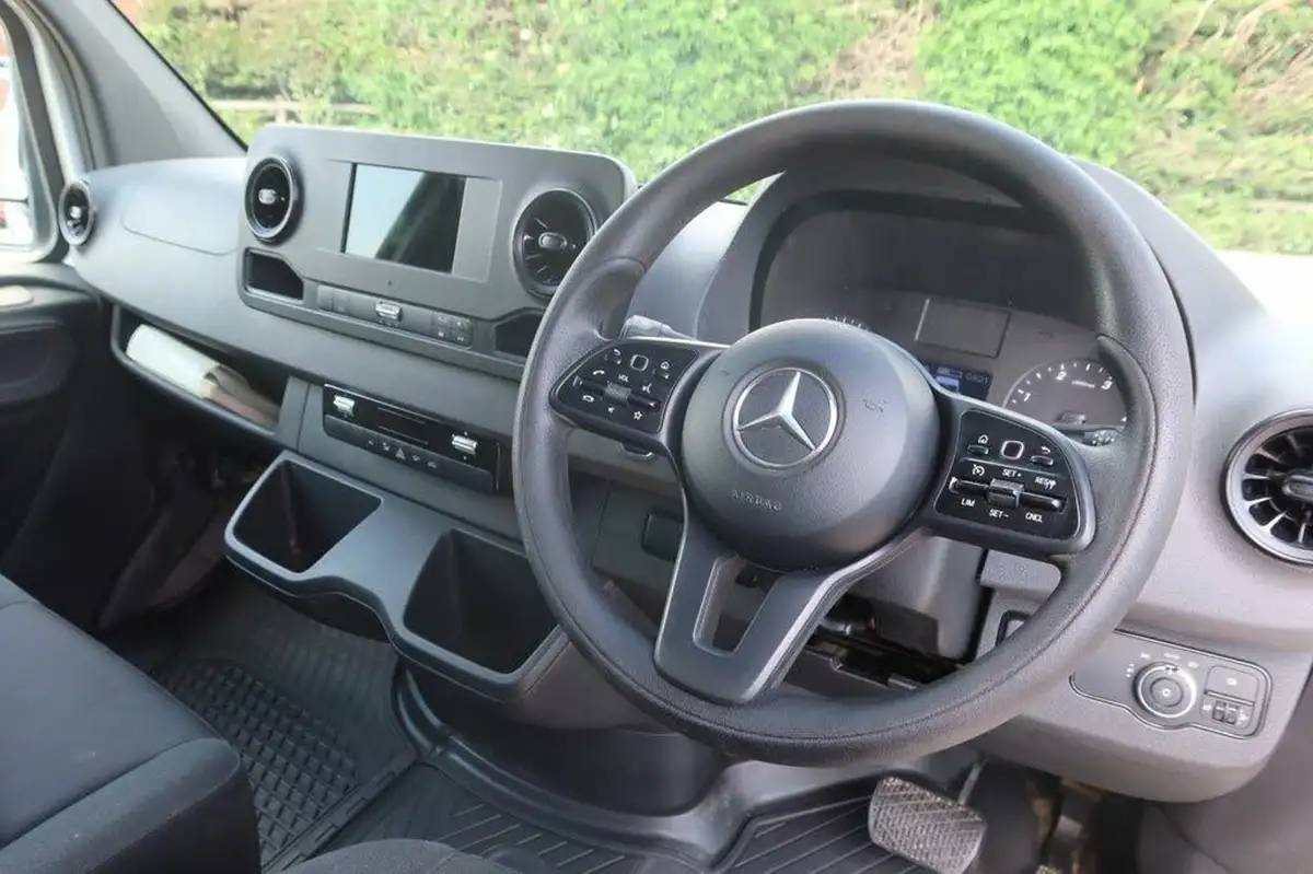 2019-mercedes-benz-sprinter-21cdi-316-l2h1-163pseu6b-panel-van-rwd-eco-gear-360-big-3