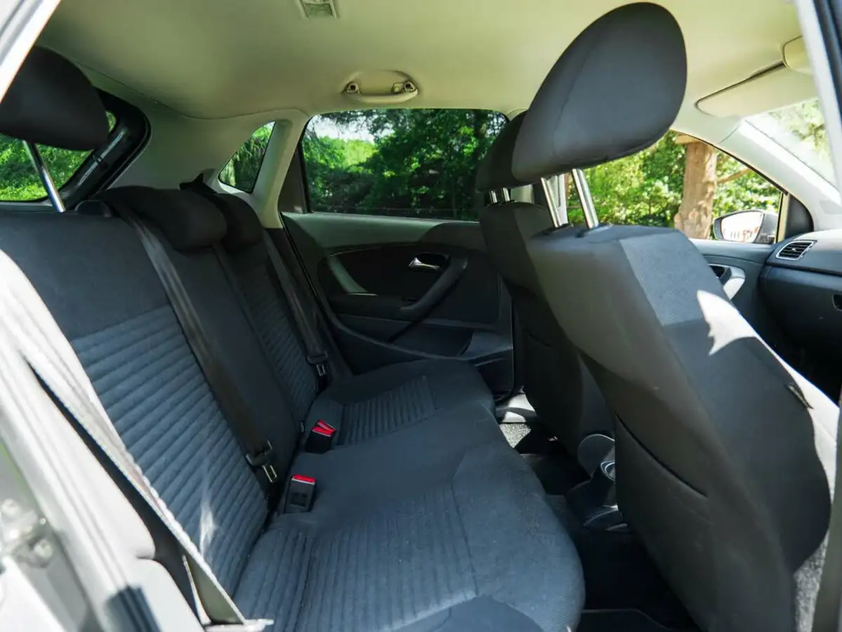 2011-volkswagen-polo-14-match-5d-big-14