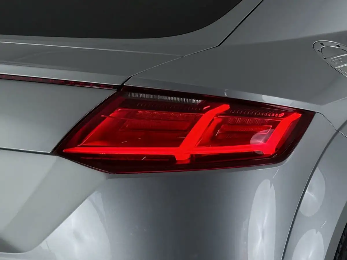 2017-audi-tts-20-tfsi-quattro-tts-black-edition-coupe-s-tronic-big-8
