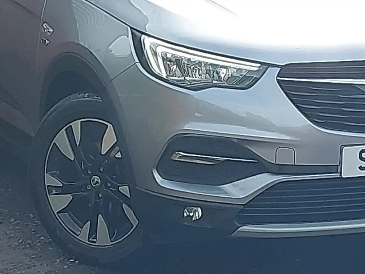 2022-vauxhall-grandland-x-12-griffin-big-8