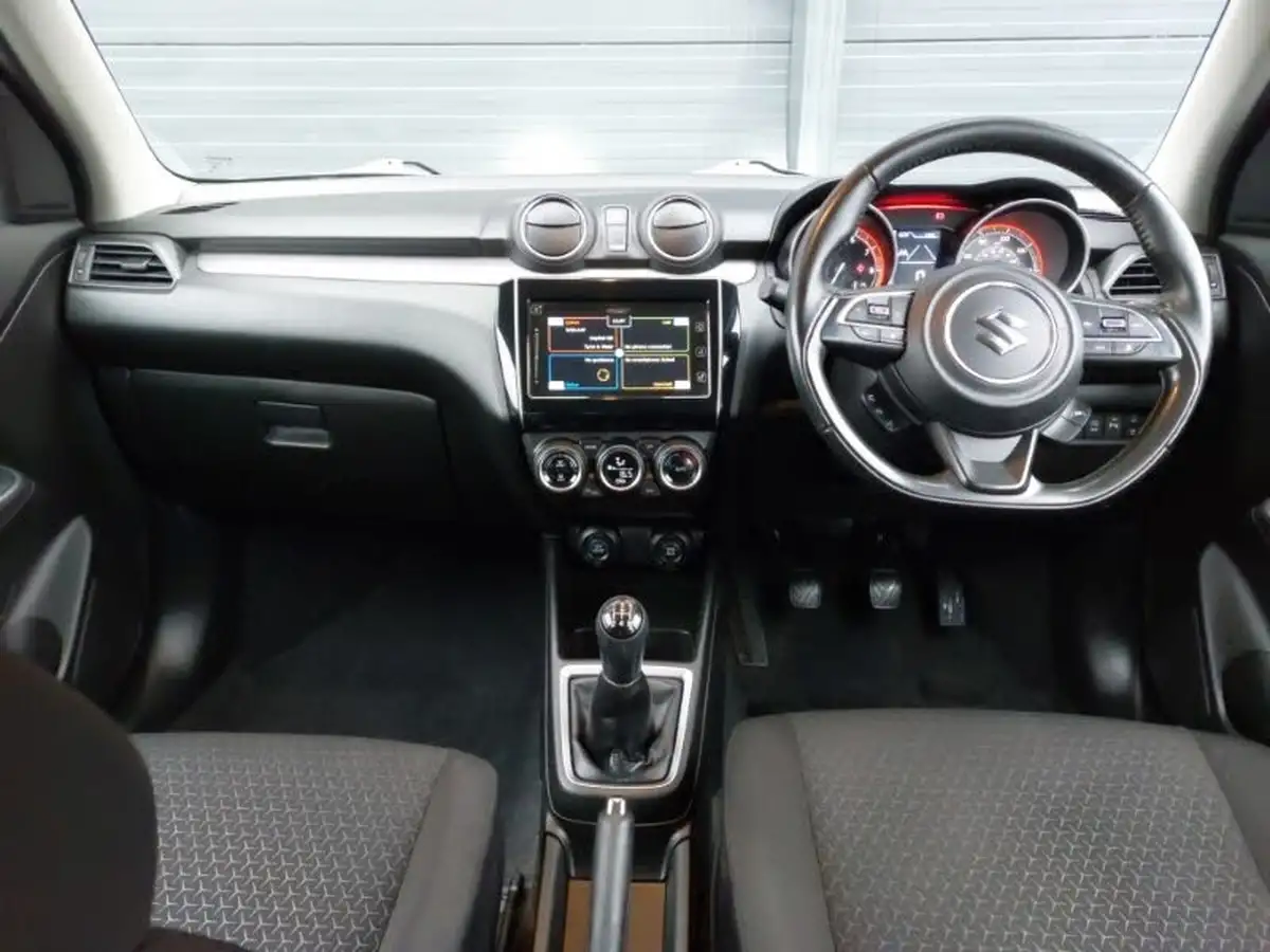 2022-suzuki-swift-12-dualjet-sz5-big-2