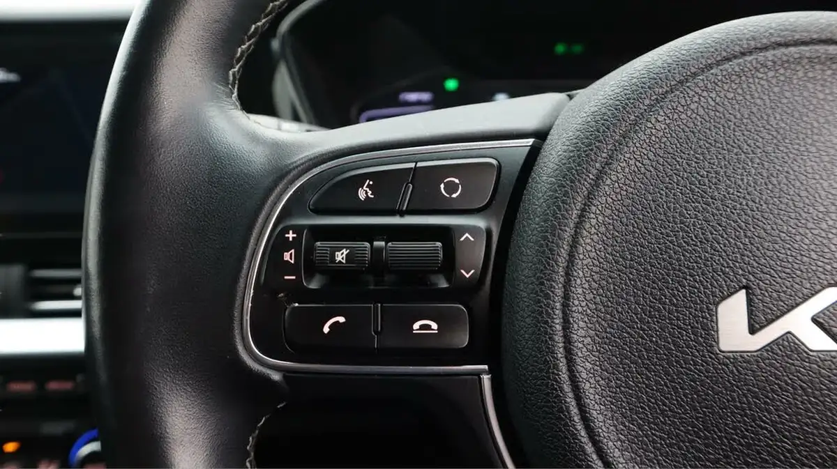 2022-kia-niro-16-gdi-3-156kwh-big-25
