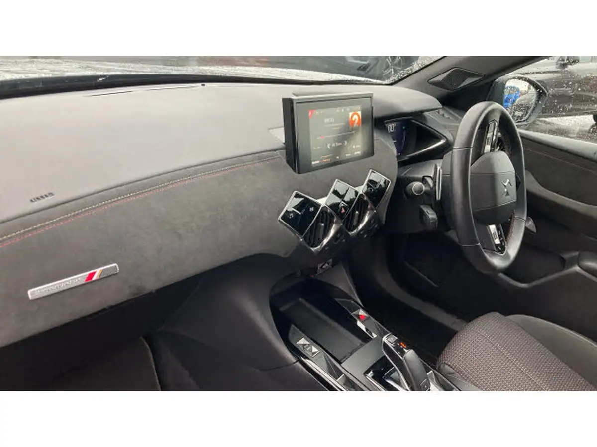 2022-ds-ds-3-crossback-12-puretech-performance-line-130ps-eat8-big-8