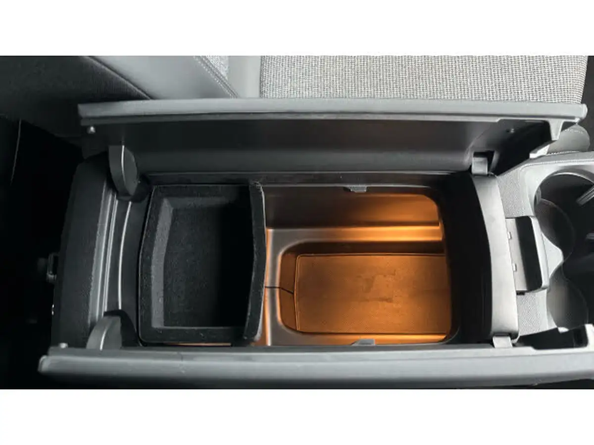 2019-peugeot-3008-suv-16-puretech-allure-180bhp-ss-eat8-big-22
