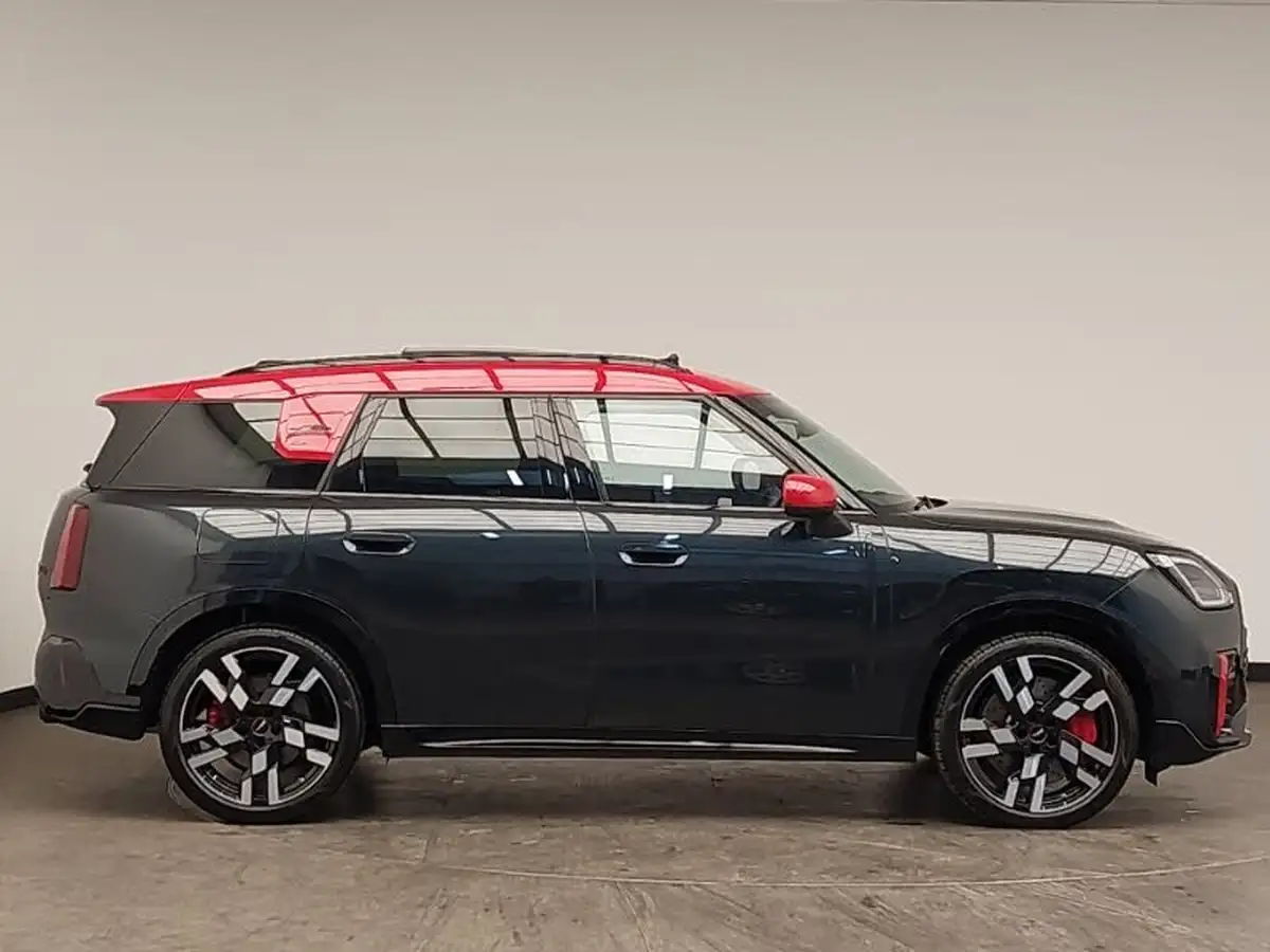 2024-mini-countryman-20-john-cooper-works-296bhp-big-2