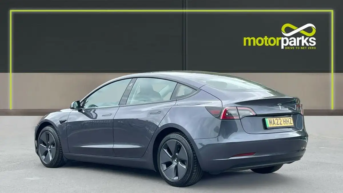 2021-tesla-model-3-e-standard-plus-big-4