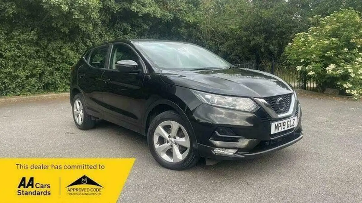 2019-nissan-qashqai-13-dig-t-acenta-premium-140ps-big-0