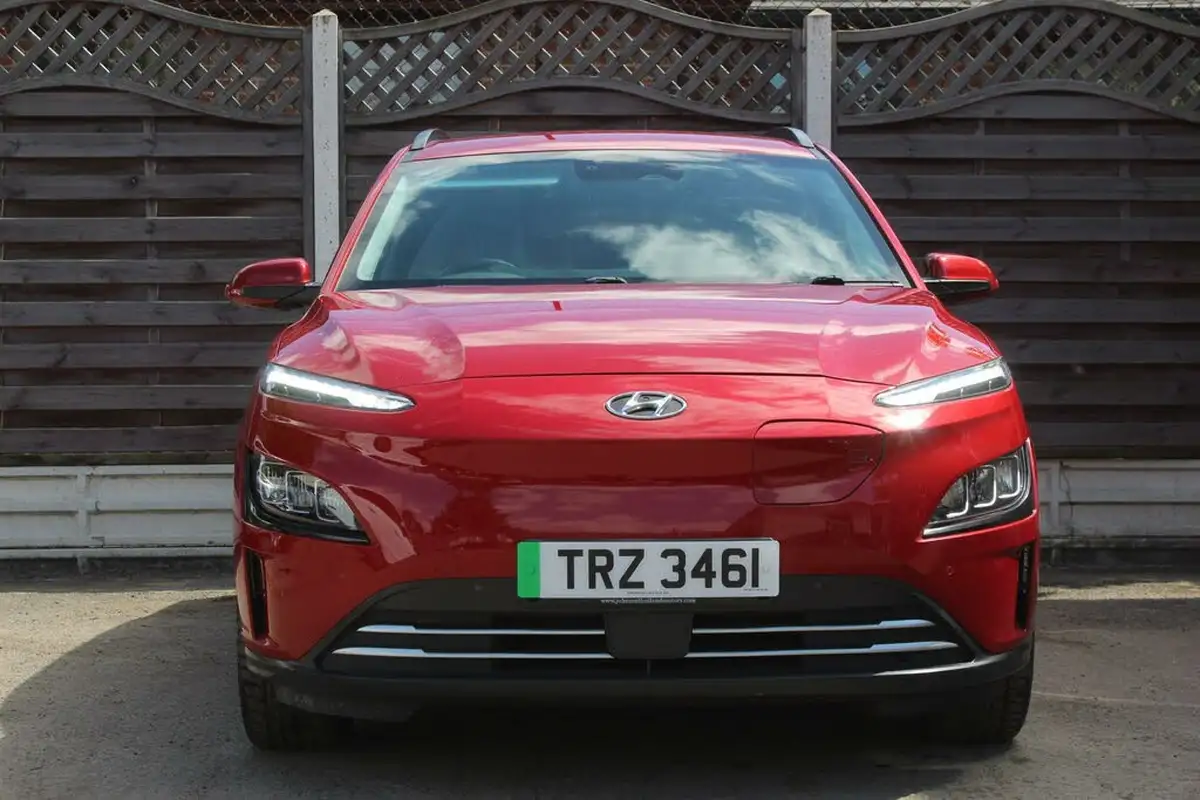 2022-hyundai-kona-e-premium-204ps-64kwh-7kw-obc-big-3