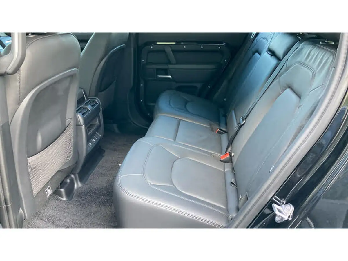 2024-land-rover-110-defender-30-d350-x-dynamic-se-big-37