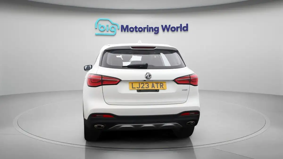 2023-mg-hs-15t-gdi-excite-162ps-dct-big-6