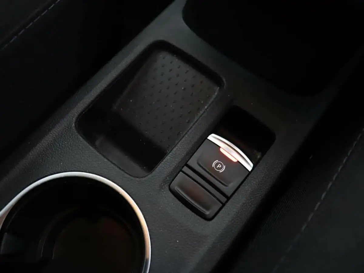 2022-renault-captur-13-tce-iconic-edition-edc-auto-big-39