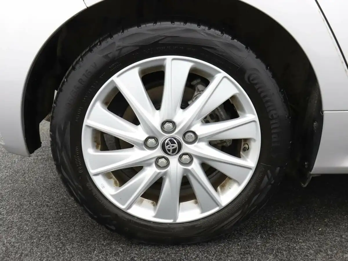 2021-toyota-yaris-15-vvt-i-icon-114bhp-hybrid-1490cc-e-cvt-big-6