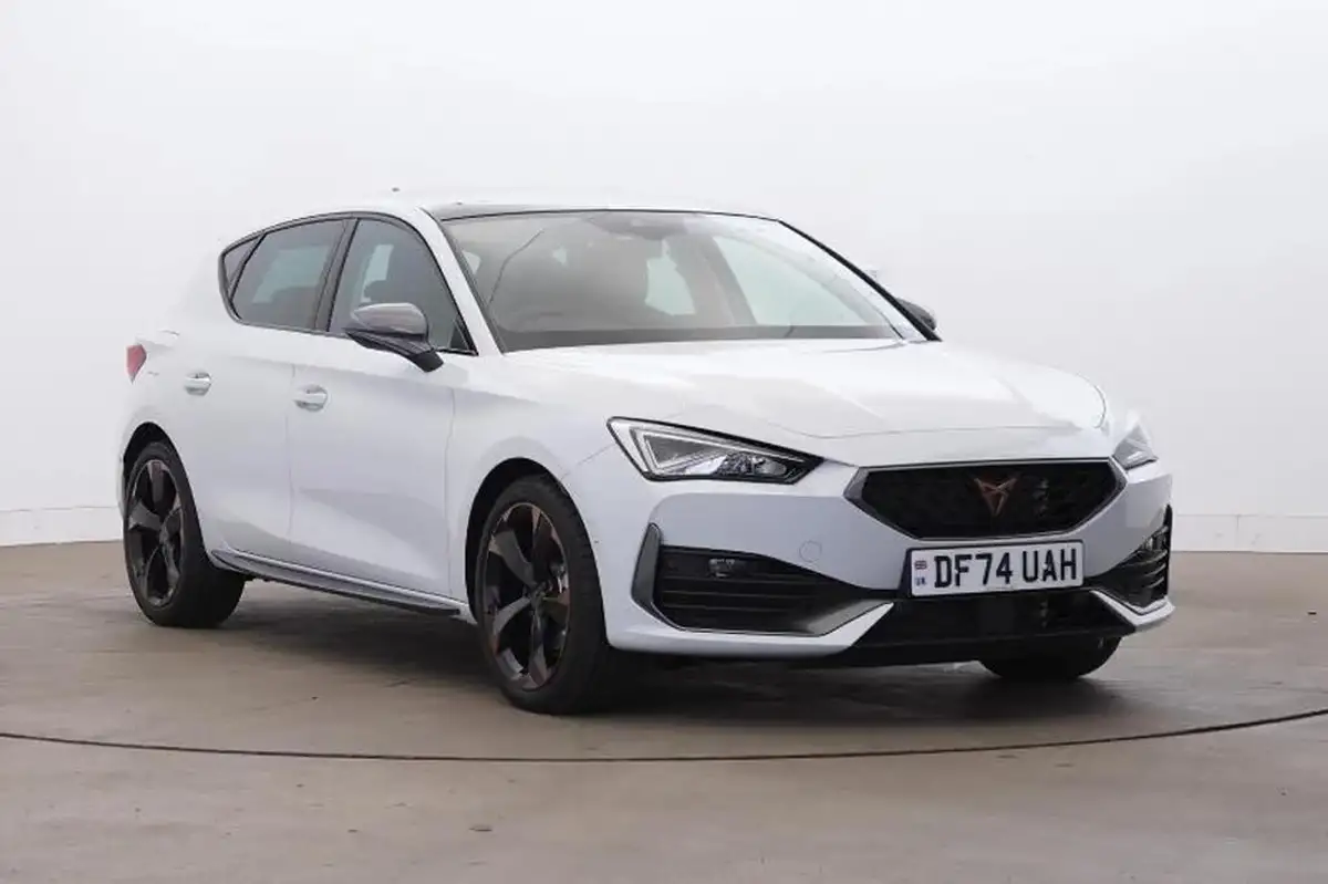 2024-cupra-leon-nf-15-etsi-v1-design-edition-hatchback-big-0