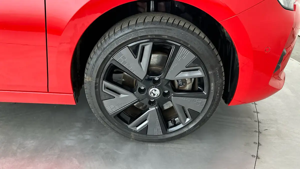 2022-vauxhall-corsa-e-anniversary-edition-electric-big-26