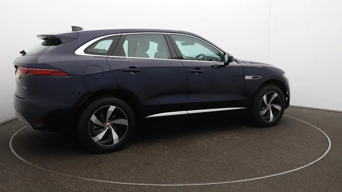 2022-jaguar-f-pace-20-p400e-s-big-47