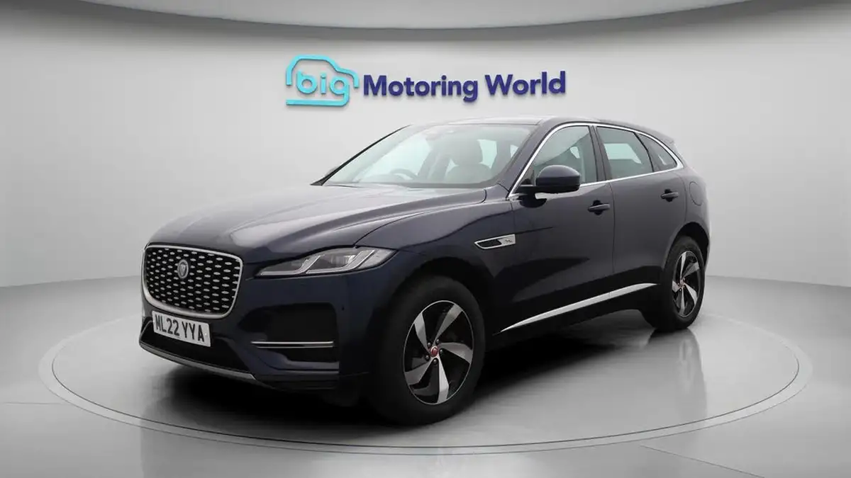 2022-jaguar-f-pace-20-p400e-s-big-3