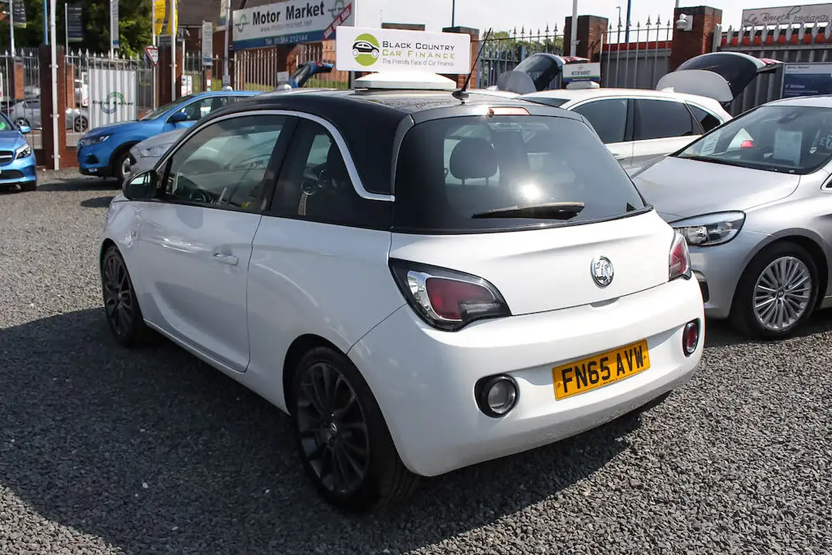 2015-vauxhall-adam-14-glam-87ps-big-7