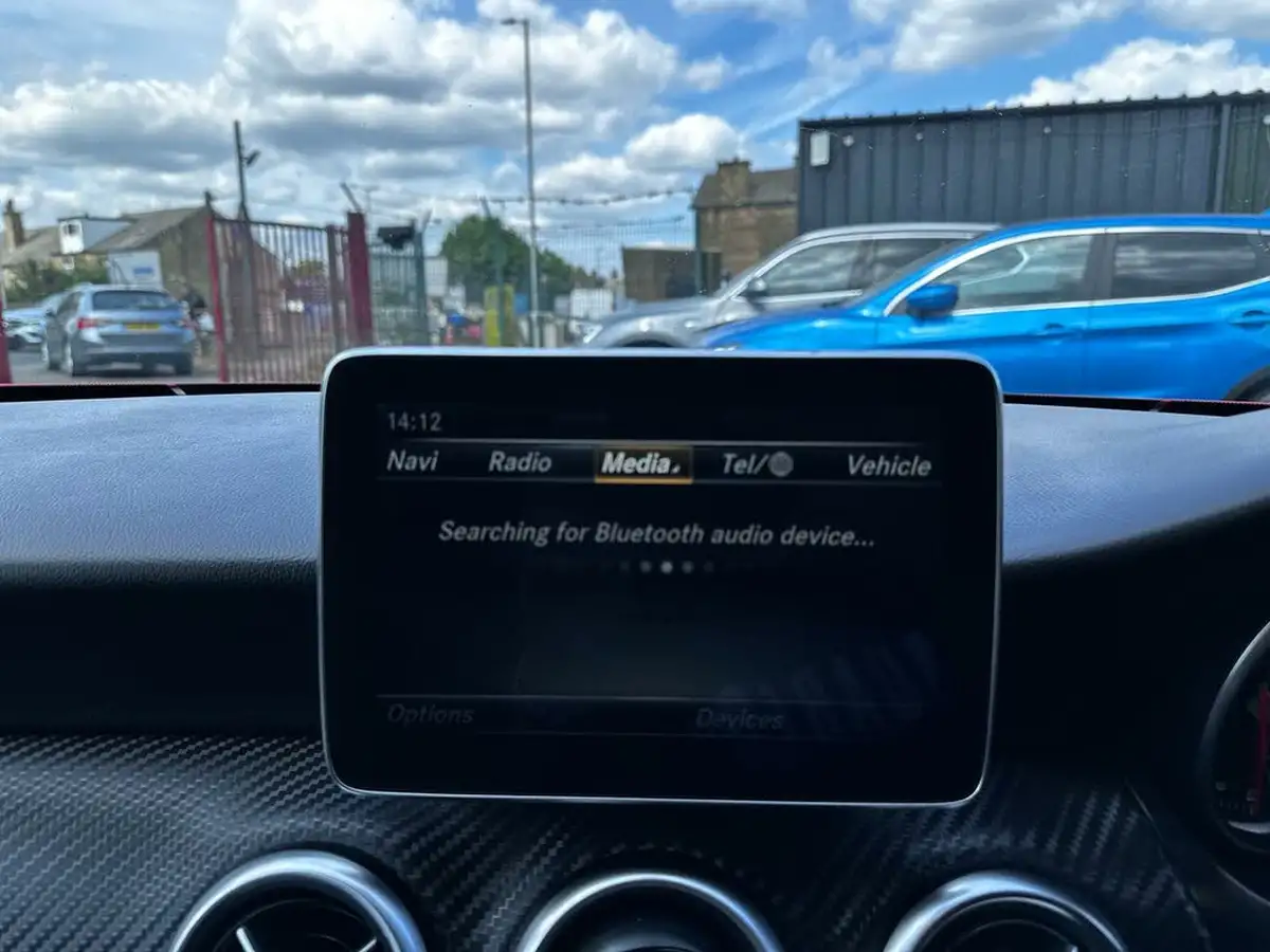 2015-mercedes-benz-a-class-15d-a180d-amg-line-ss-big-32