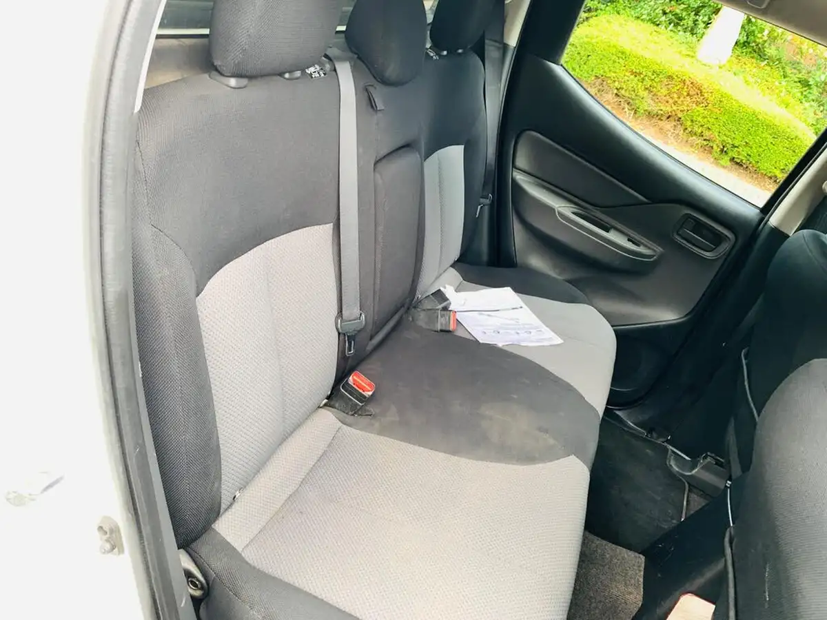 2019-mitsubishi-l200-24di-d-4life-eu6b-double-pickup-big-32