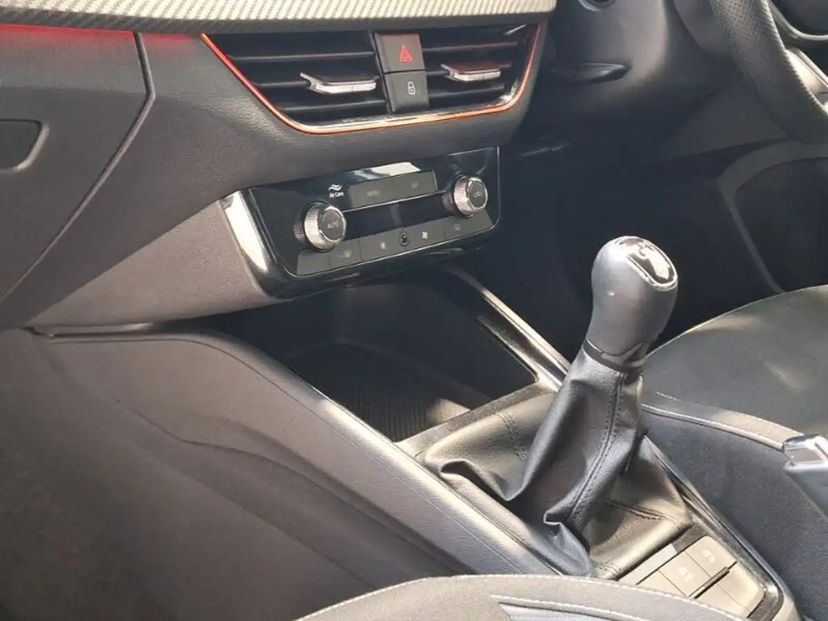 2024-skoda-kamiq-10-tsi-monte-carlo-116ps-big-10