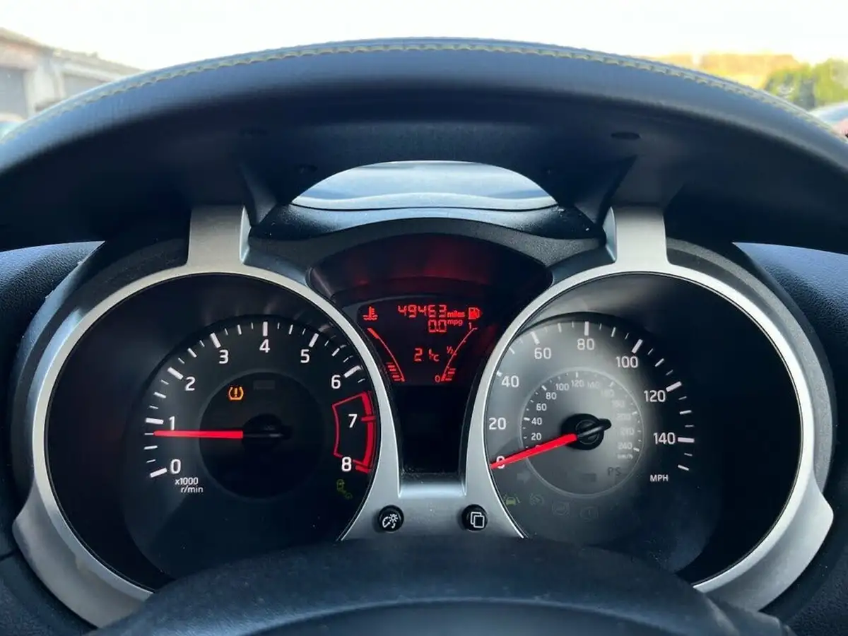 2017-nissan-juke-16-tekna-117ps-1598cc-xtronic-cvt-big-11