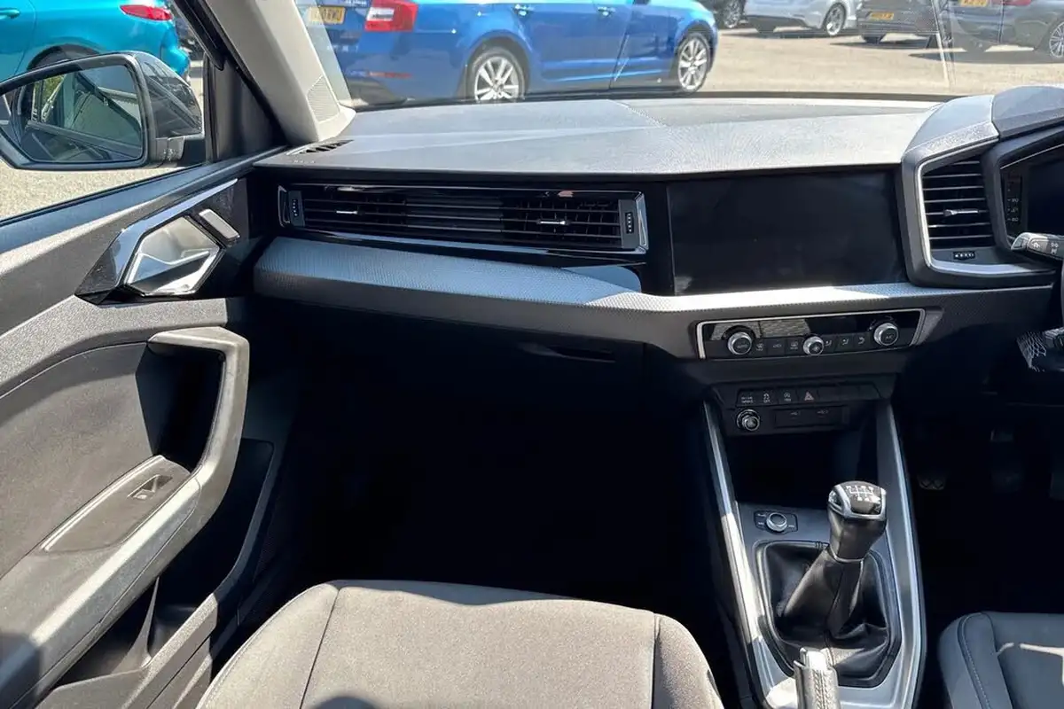 2022-audi-a1-10-30-tfsi-sport-big-19