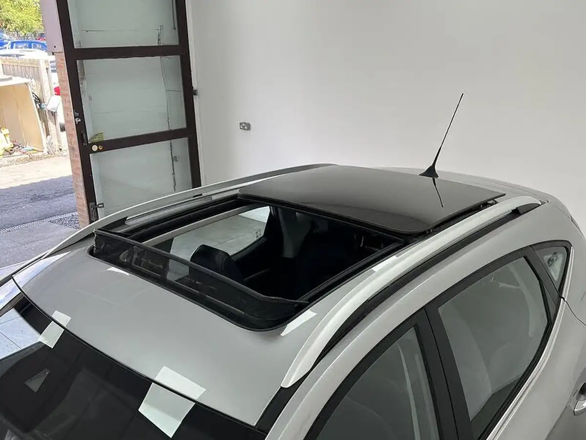 2022-mg-zs-suv-e-trophy-ev-176ps-big-21