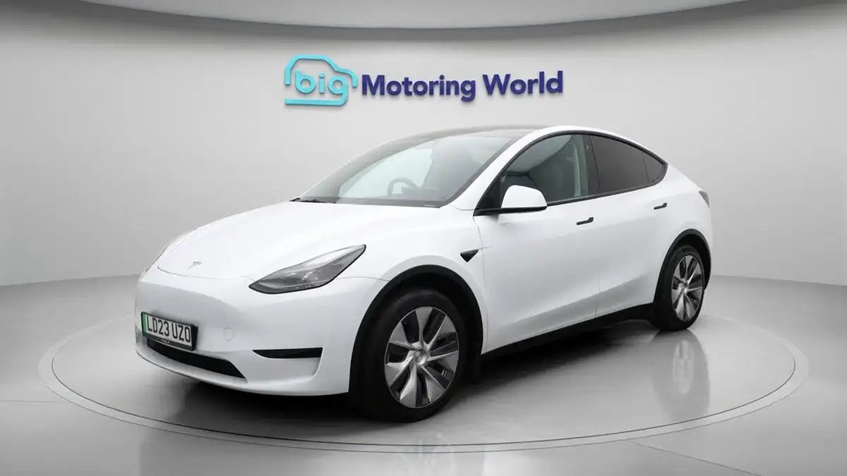 2023-tesla-model-y-e-rwd-big-3