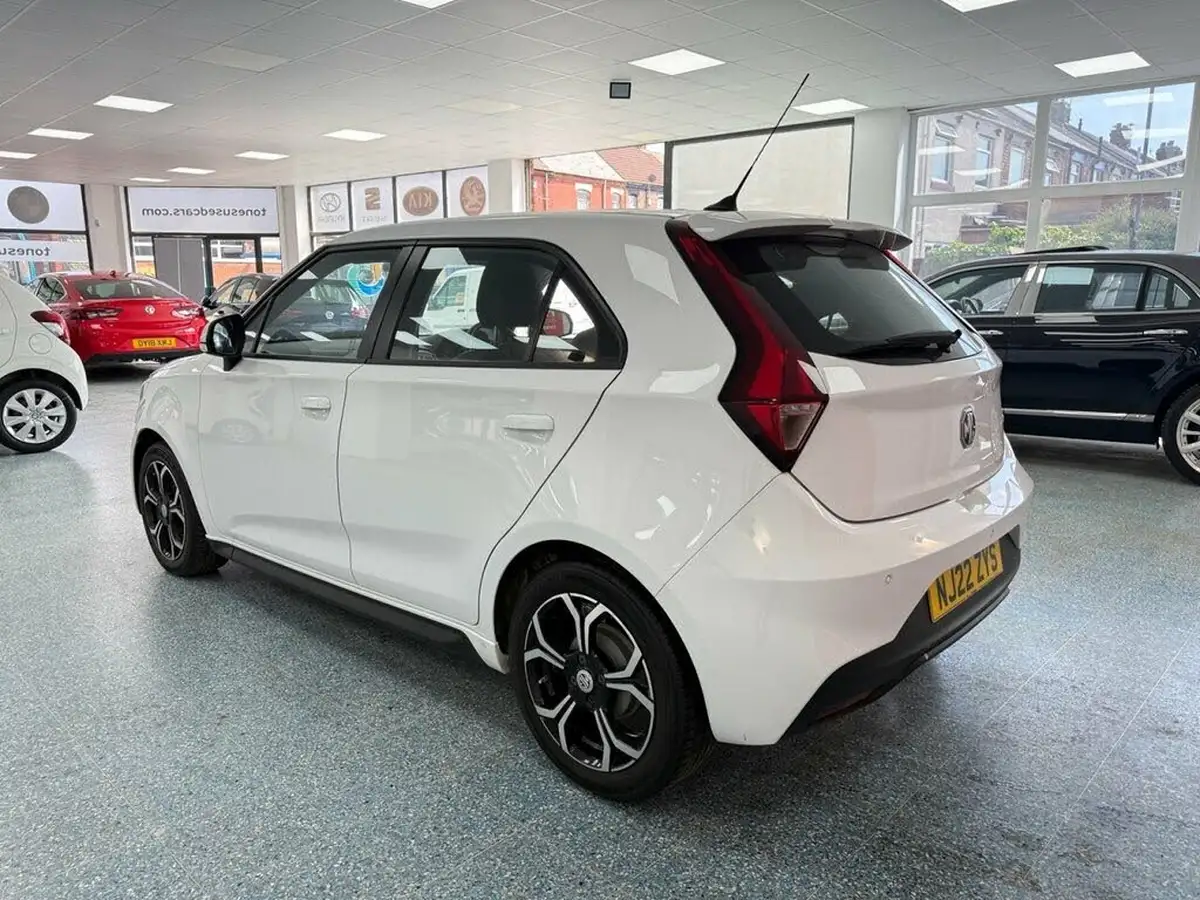 2022-mg-mg3-15-vti-tech-exclusive-nav-big-16