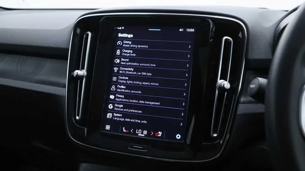 2022-volvo-c40-e-twin-recharge-pro-big-35