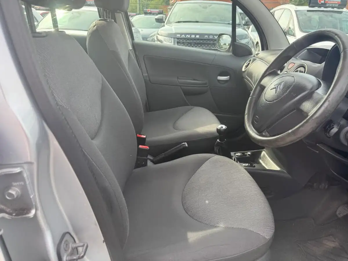 2009-citroen-c3-14td-airdream-big-14