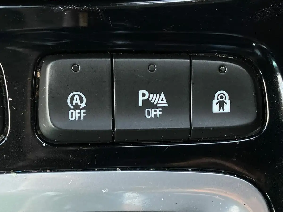 2022-vauxhall-crossland-12-elite-edition-130ps-big-25