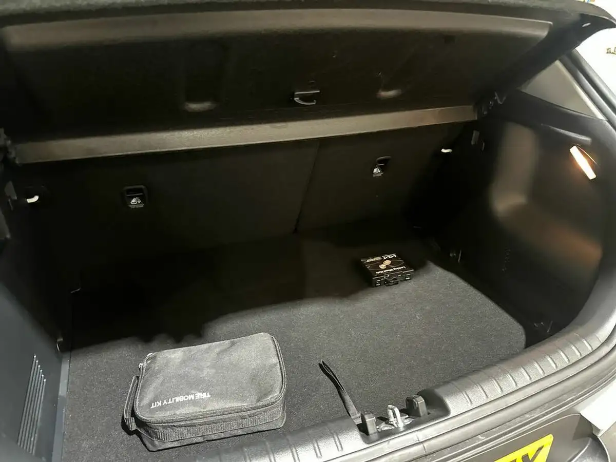 2024-kia-stonic-10-t-gdi-3-98bhp-dct-big-28