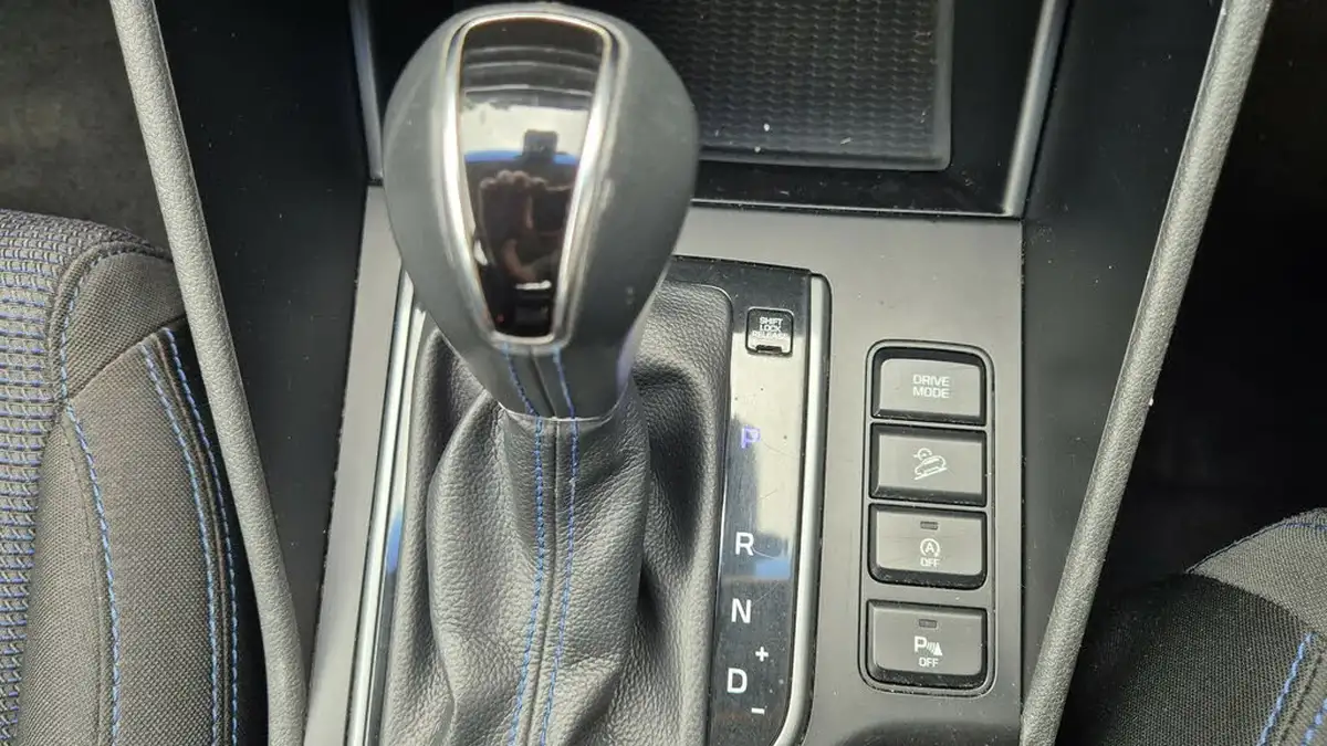 2017-hyundai-tucson-17crdi-blue-drive-se-nav-141ps-dct-big-9