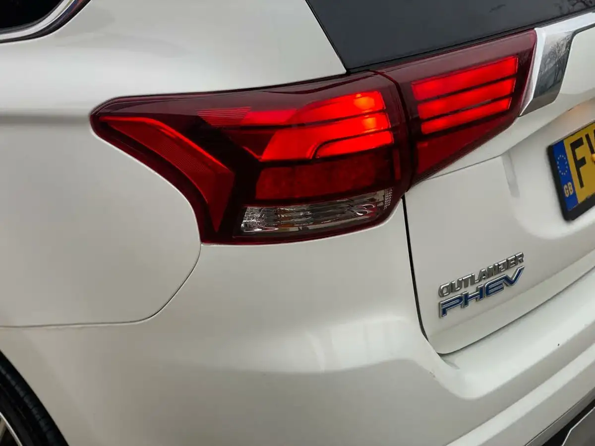 2020-mitsubishi-outlander-24-reflex-plus-commercial-big-25
