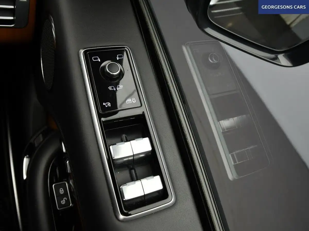 2019-land-rover-range-rover-30-sd-v6-autobiography-big-60