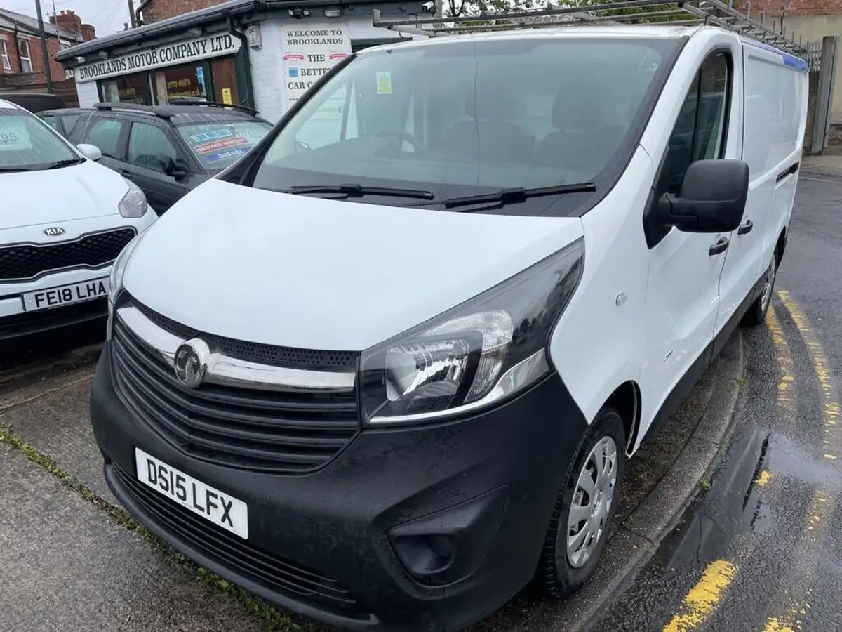 2015-vauxhall-vivaro-16cdti-2900-l2h1-115ps-refrigerated-van-big-5