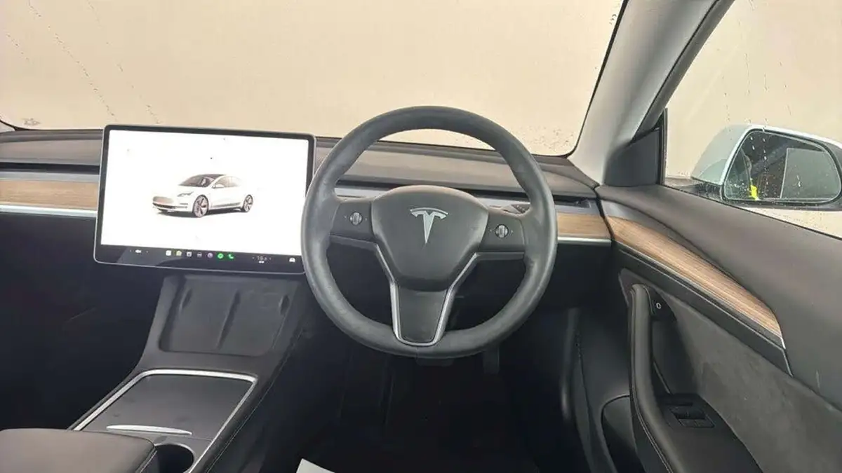 2021-tesla-model-3-e-standard-plus-big-7