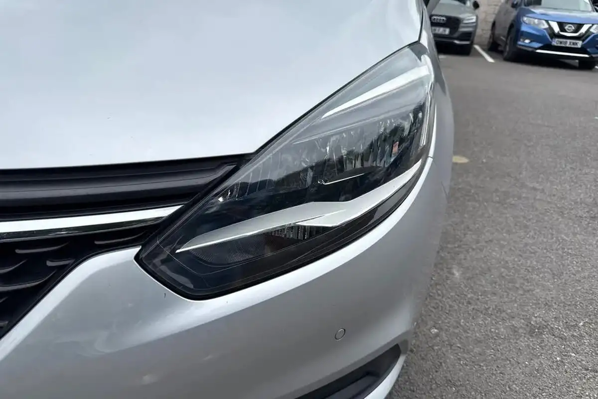 2016-vauxhall-zafira-tourer-14i-16v-turbo-sri-big-7