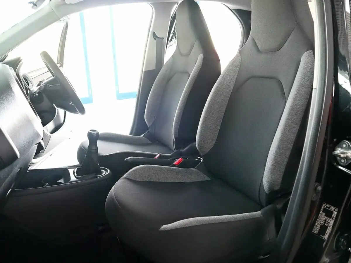 2023-toyota-aygo-x-10-vvt-i-pure-big-19