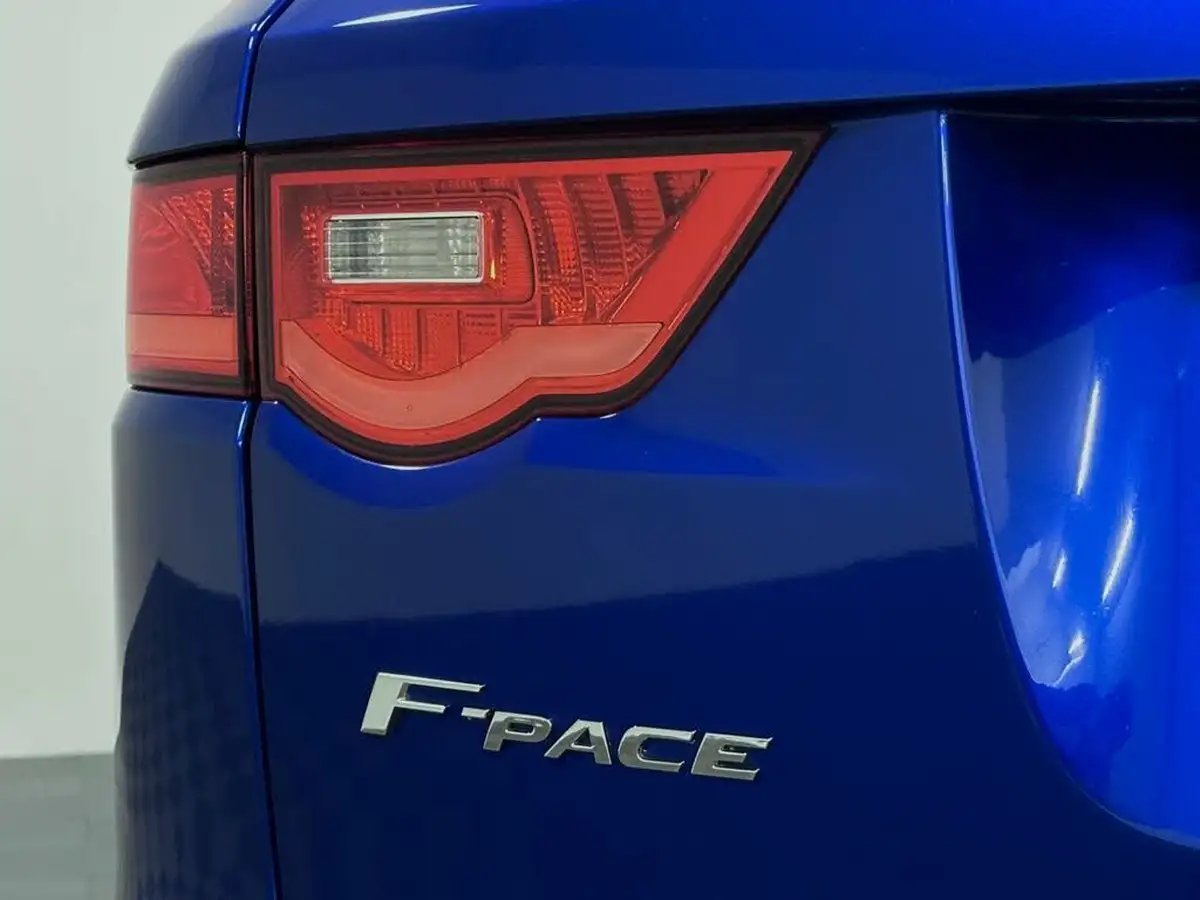 2019-jaguar-f-pace-20-i4d-r-sport-180ps-awd-ss-auto-big-16